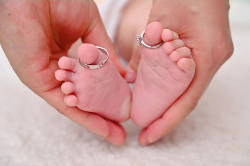 东明宝宝和宝贝哪个更爱